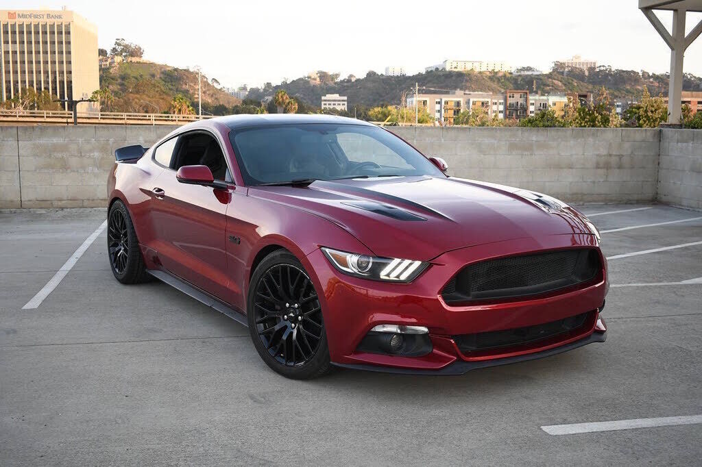 2015 FORD Mustang