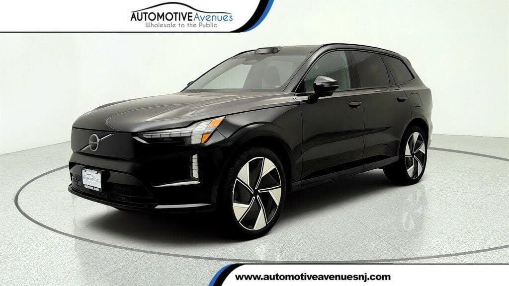 2025 VOLVO EX90
