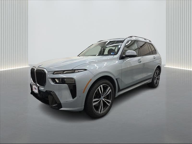 2023 BMW X7