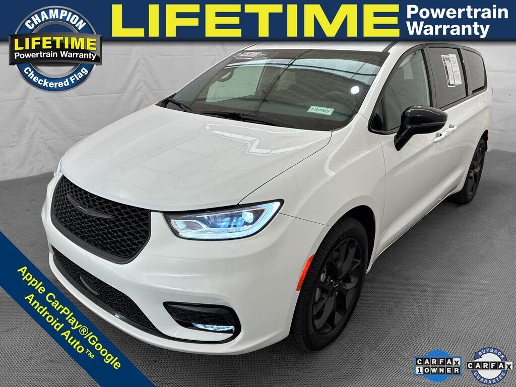 2023 CHRYSLER Pacifica