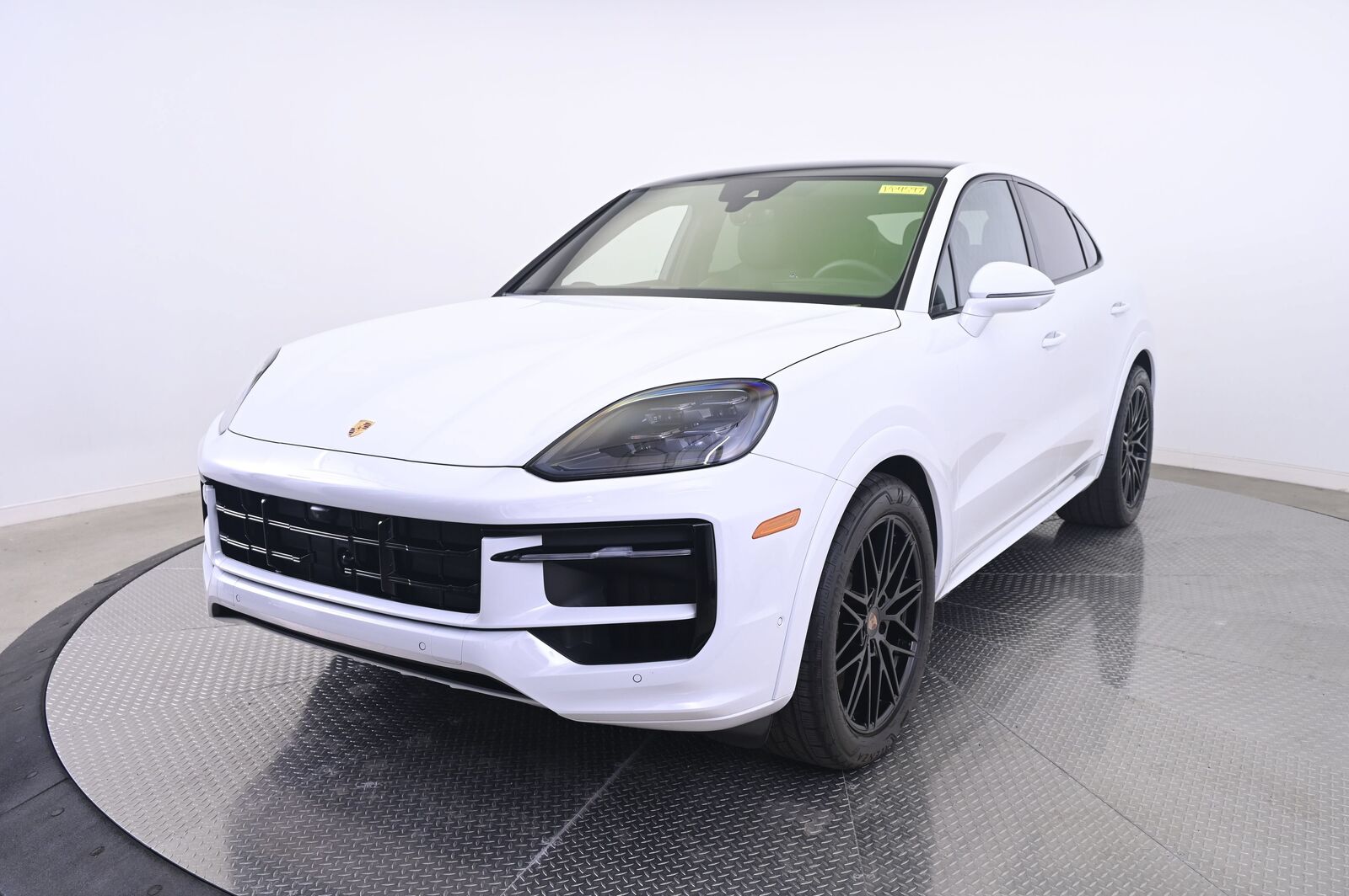2026 PORSCHE Cayenne