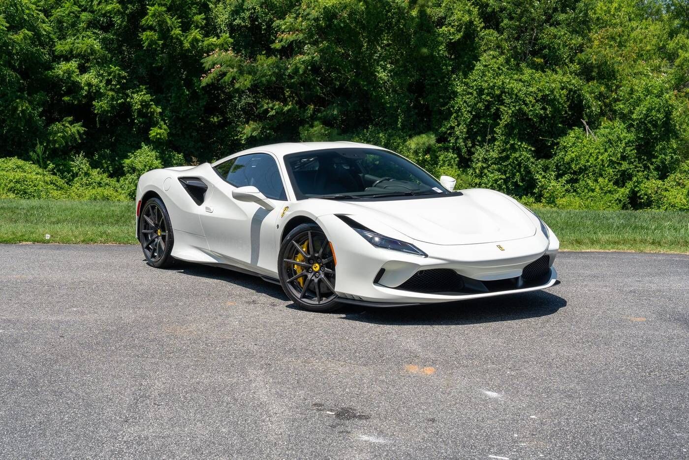 2022 FERRARI F8 Tributo