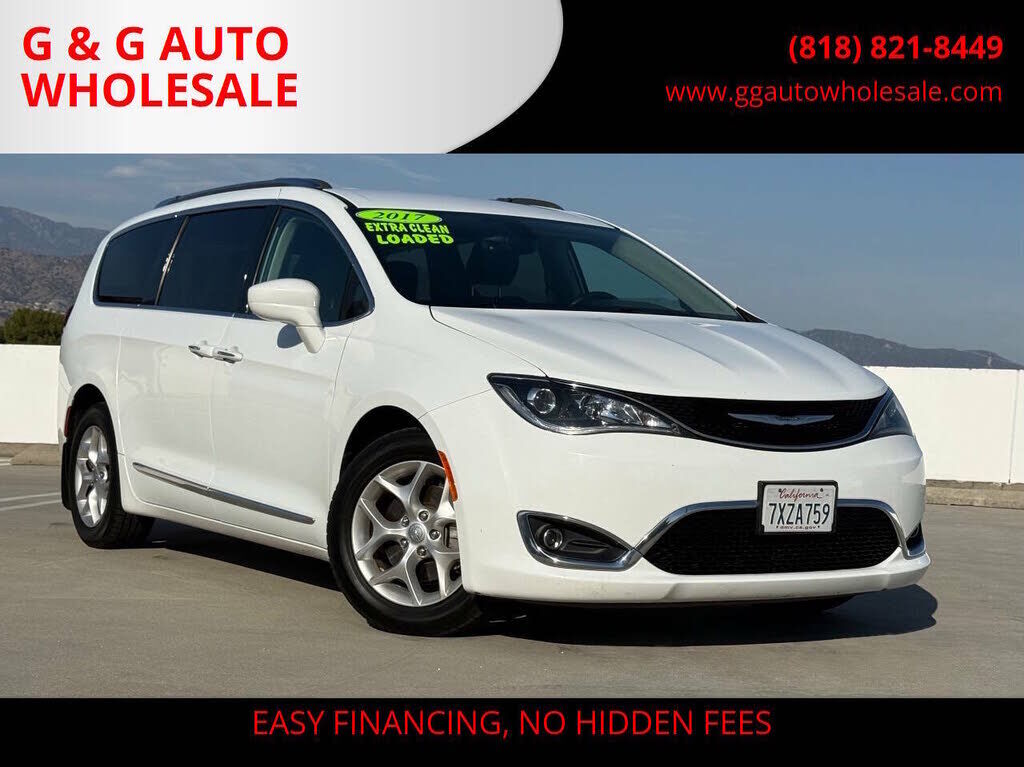 2017 CHRYSLER Pacifica