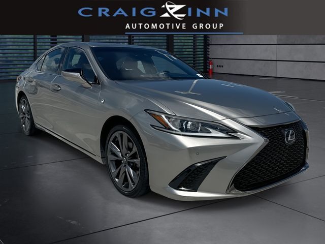 2019 LEXUS ES