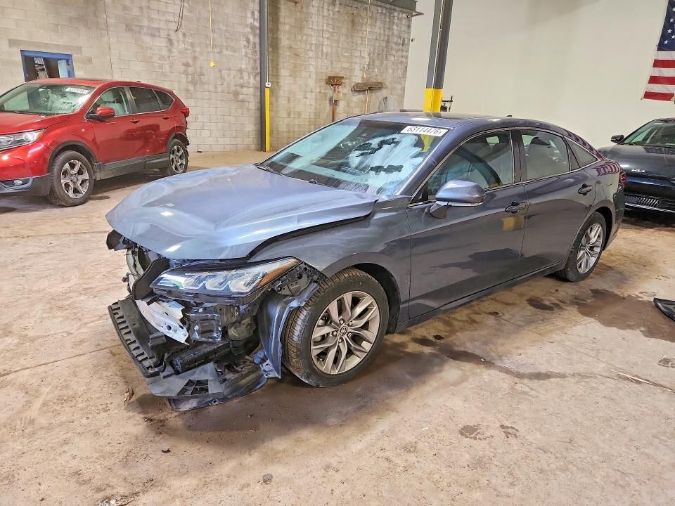 2022 TOYOTA Avalon