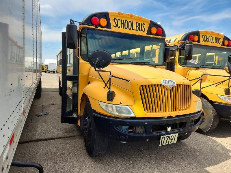 2011 IC BUS PB105