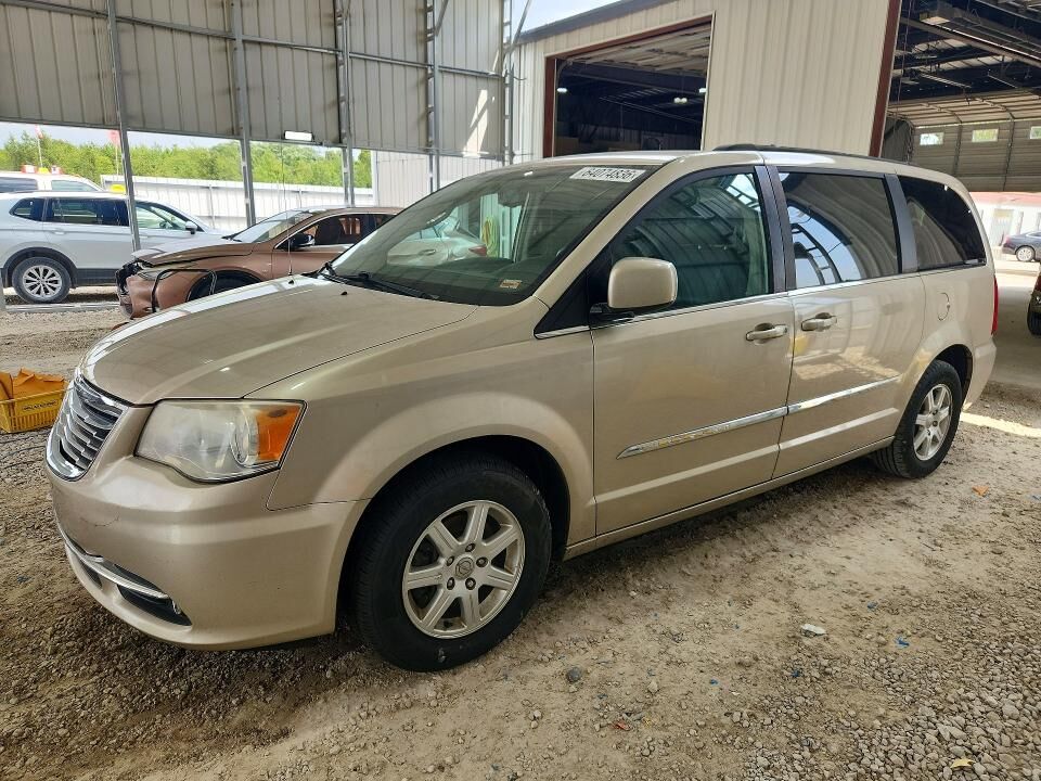 2012 CHRYSLER Town and Country