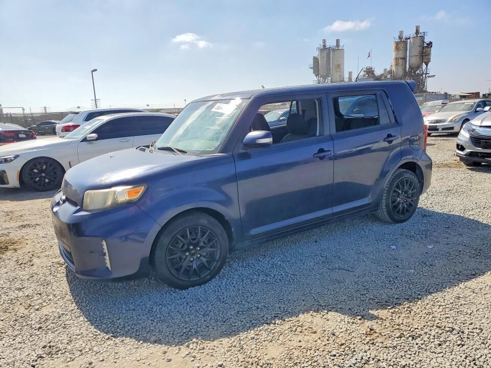 2015 TOYOTA SCION