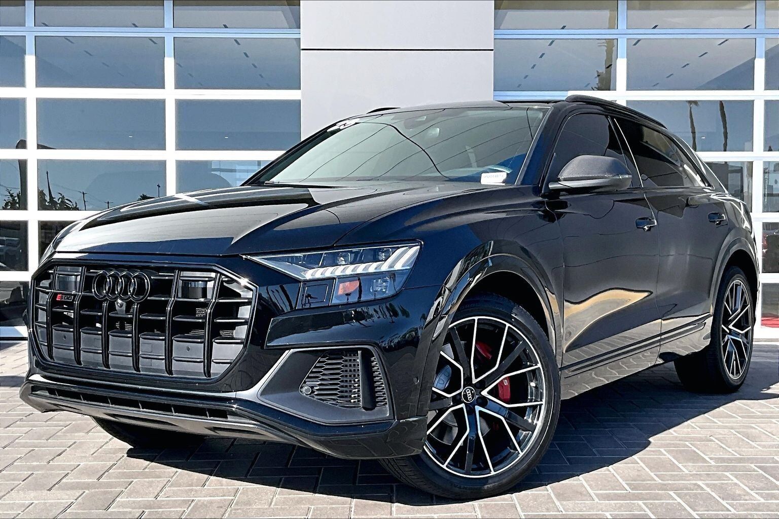 2023 AUDI SQ8