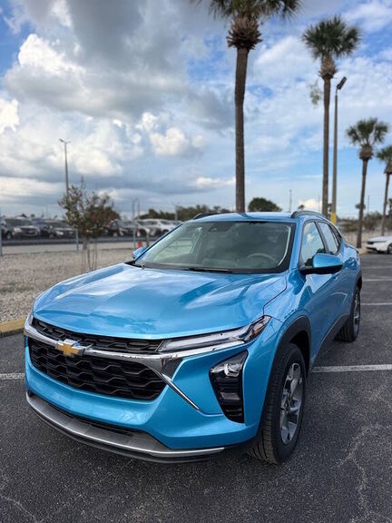 2025 CHEVROLET Trax