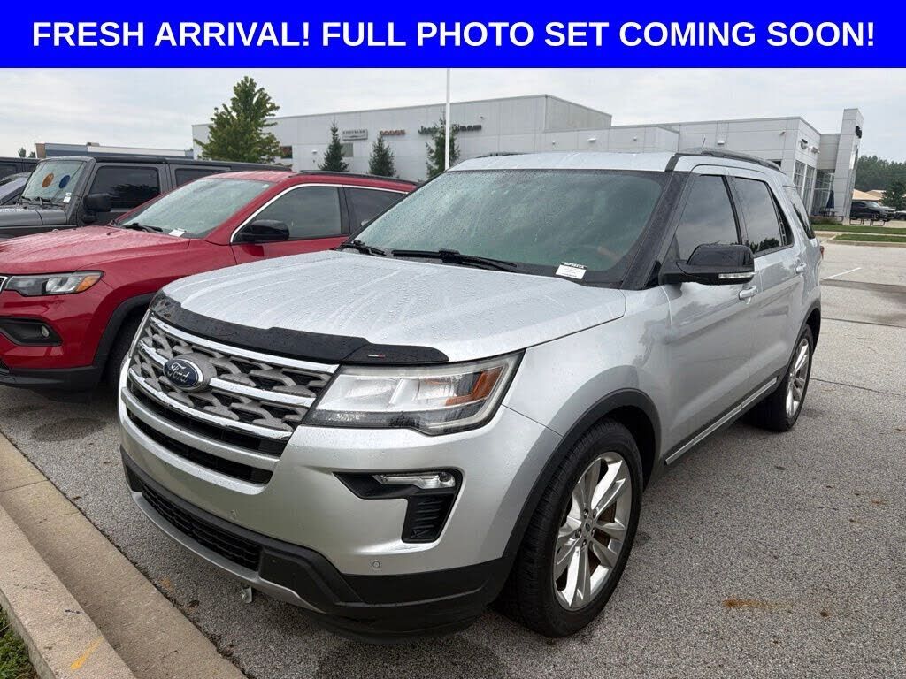 2018 FORD Explorer