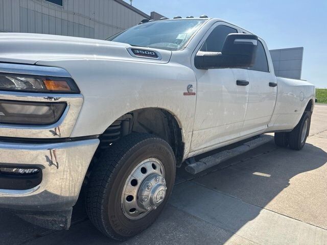 2025 RAM 3500