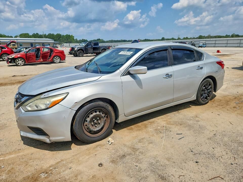 2017 NISSAN Altima