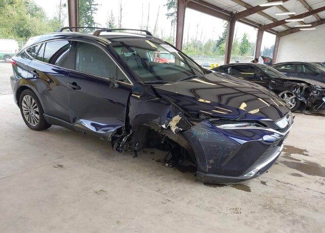 2024 TOYOTA Venza