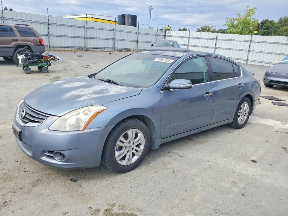 2012 NISSAN Altima