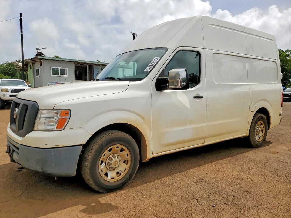 2017 NISSAN NV