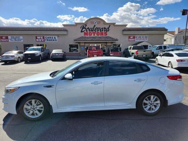 2017 KIA Optima