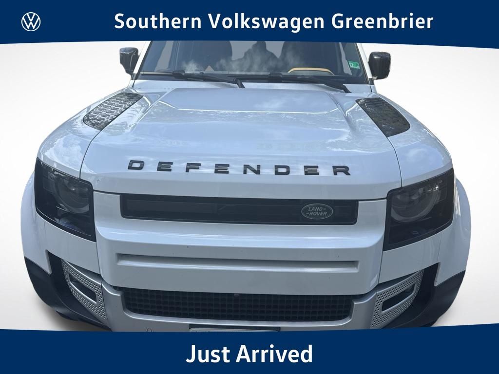 2024 LAND ROVER Defender