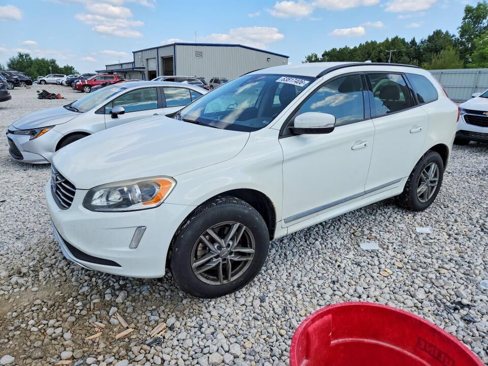 2015 VOLVO XC60