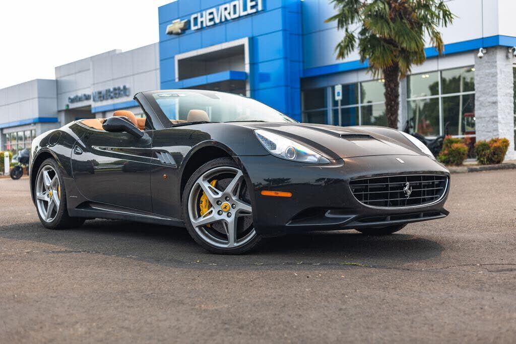 2010 FERRARI California