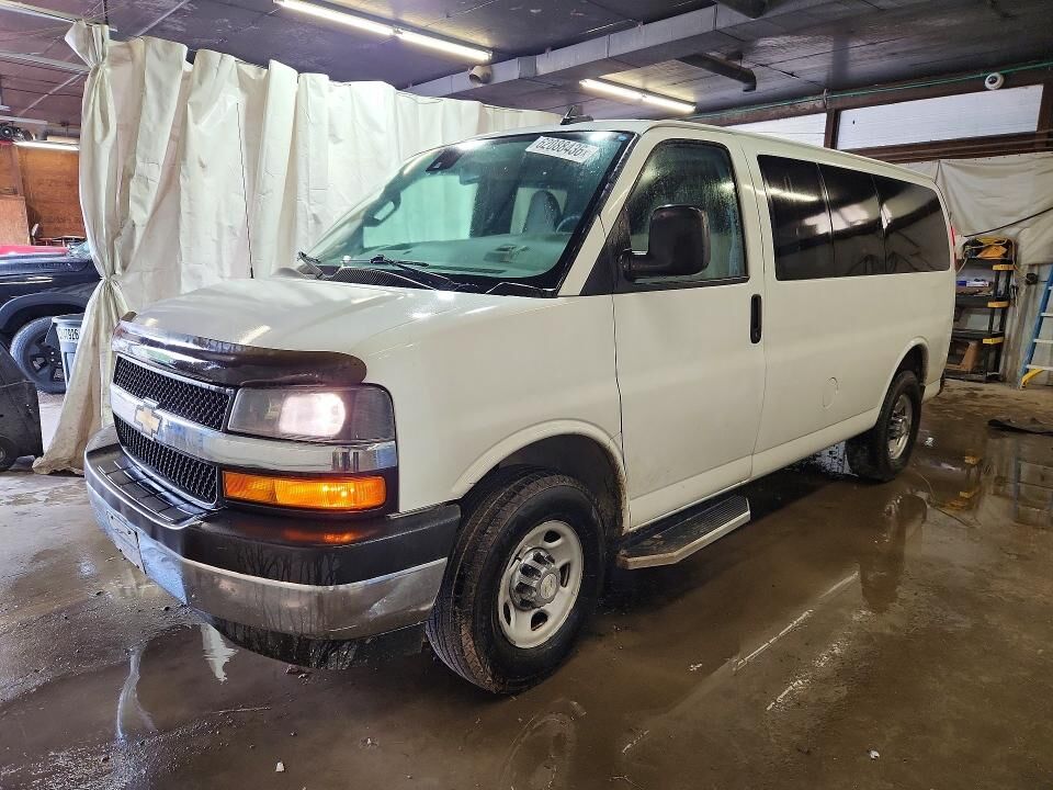 2020 CHEVROLET Express