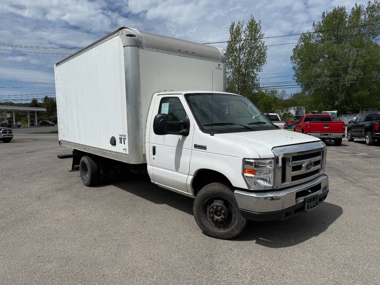 2018 FORD E-450