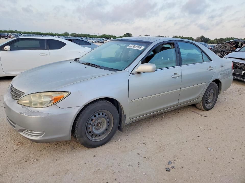 2004 TOYOTA Camry