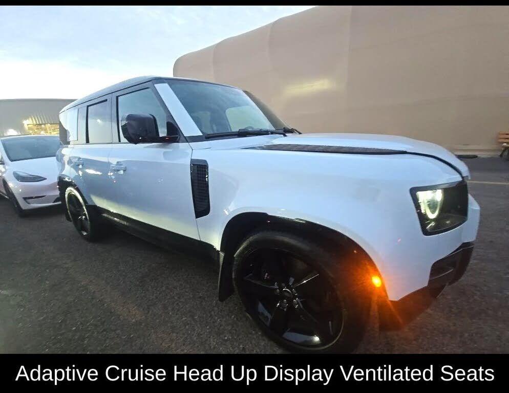 2023 LAND ROVER Defender