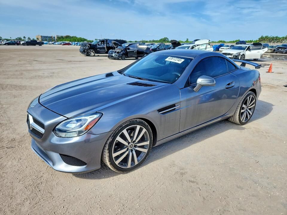 2017 MERCEDES-BENZ SLC-Class