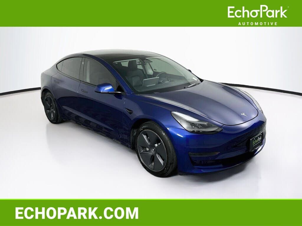 2022 TESLA Model 3