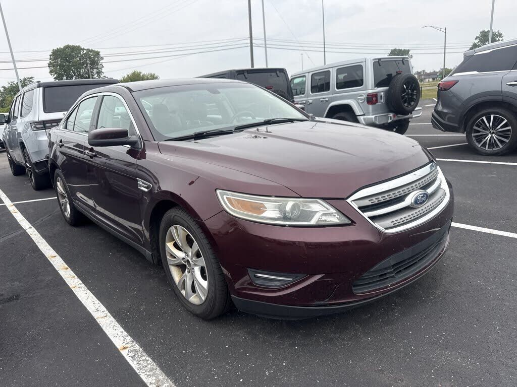 2011 FORD Taurus