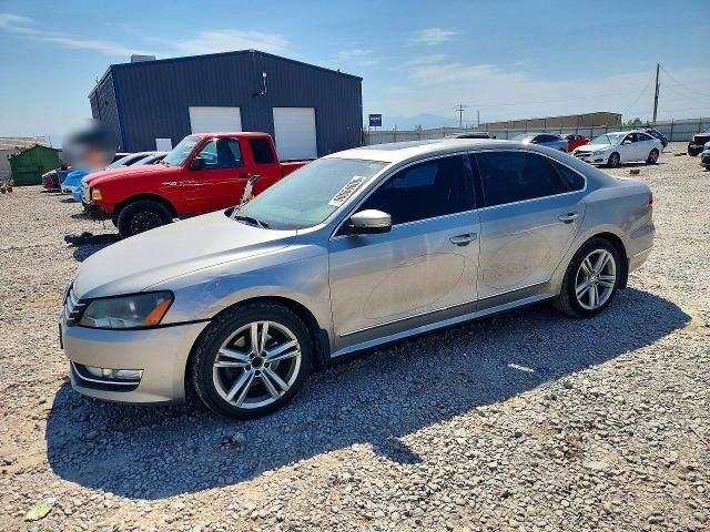 2014 VOLKSWAGEN Passat