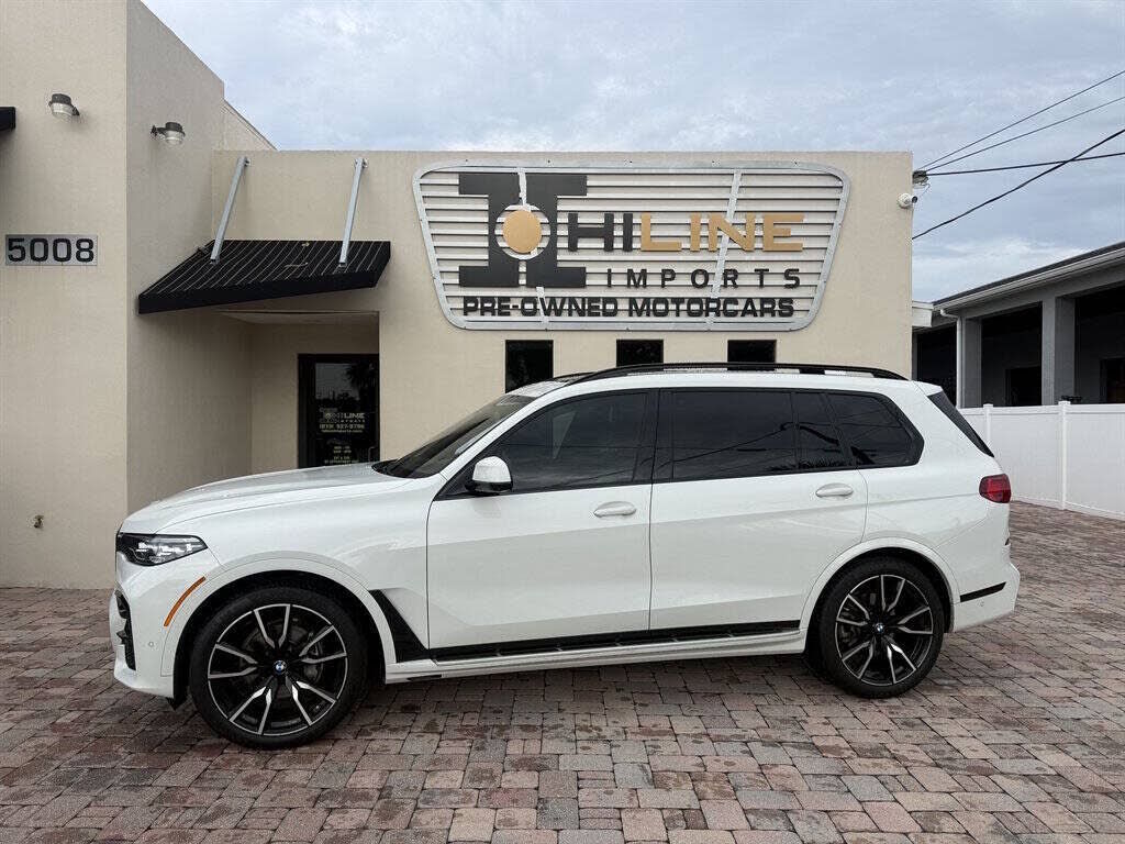 2022 BMW X7