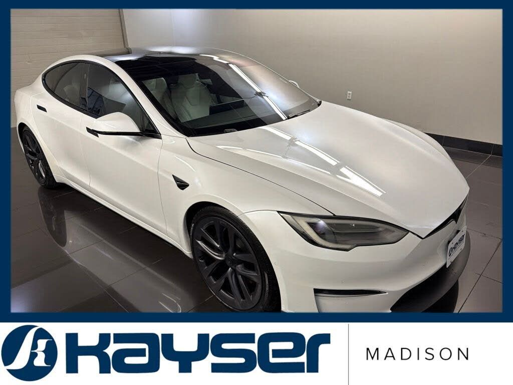 2022 TESLA Model S