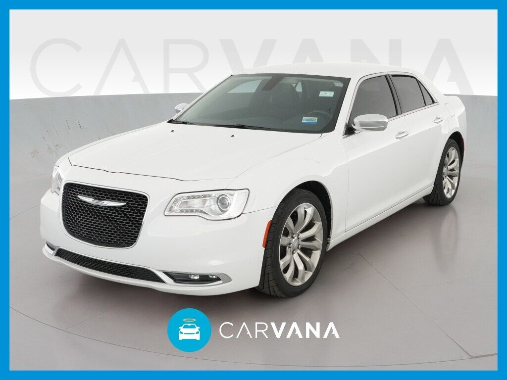 2019 CHRYSLER 300