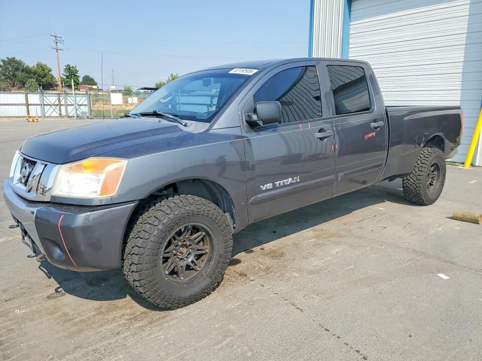 2012 NISSAN Titan