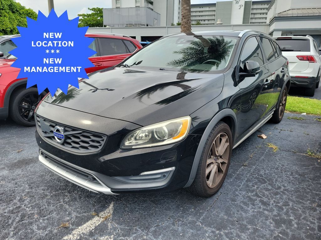 2015 VOLVO V60