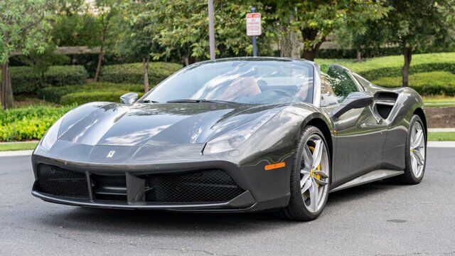 2016 FERRARI 488 GTS