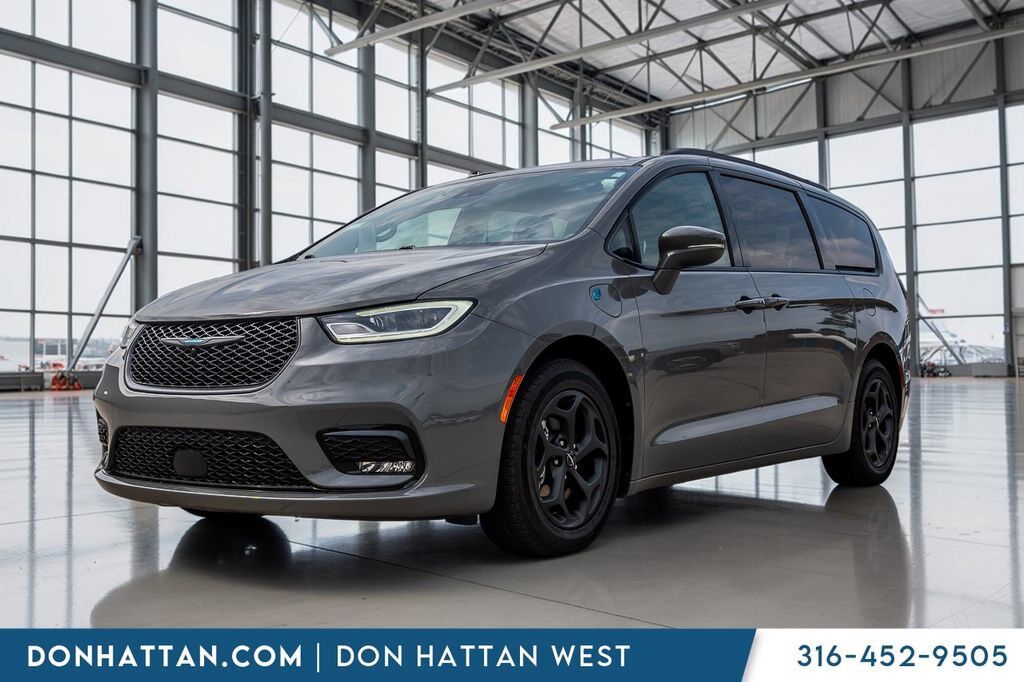 2021 CHRYSLER Pacifica