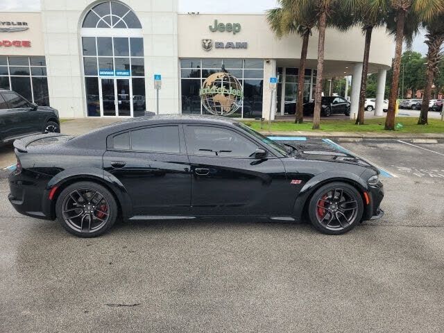 2021 DODGE Charger