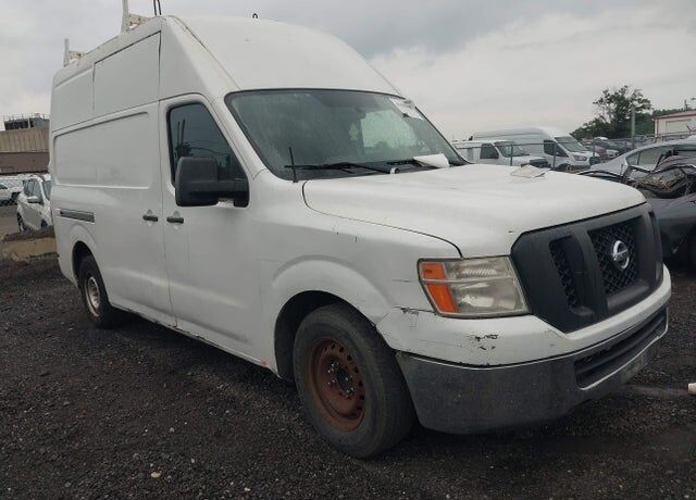 2017 NISSAN NV