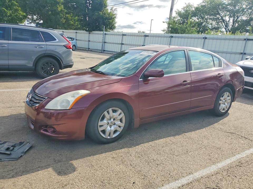 2010 NISSAN Altima