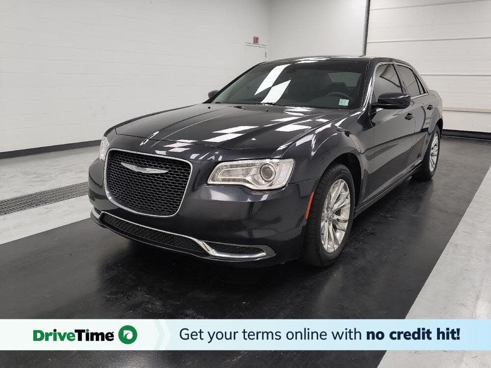 2018 CHRYSLER 300