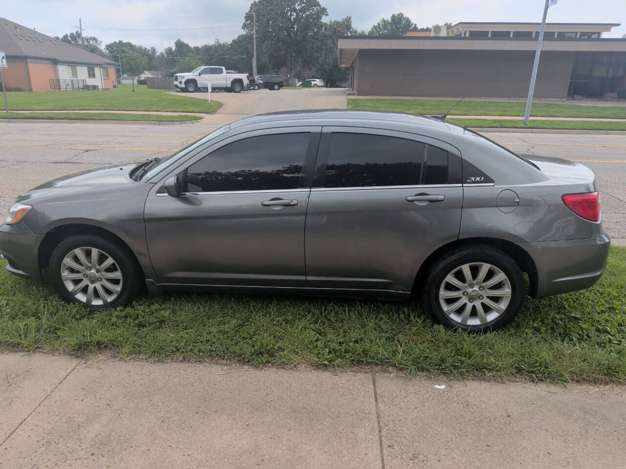 2013 CHRYSLER 200