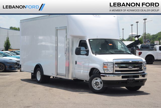 2027 FORD E-450