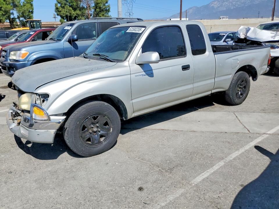 2004 TOYOTA Tacoma