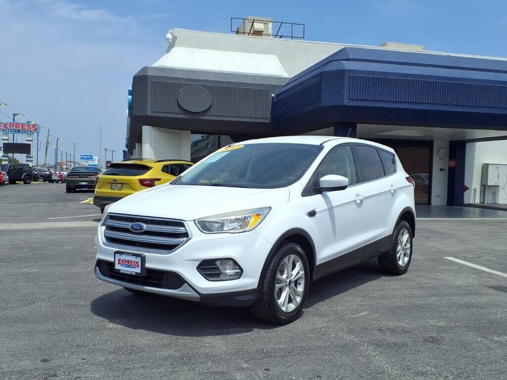 2017 FORD Escape