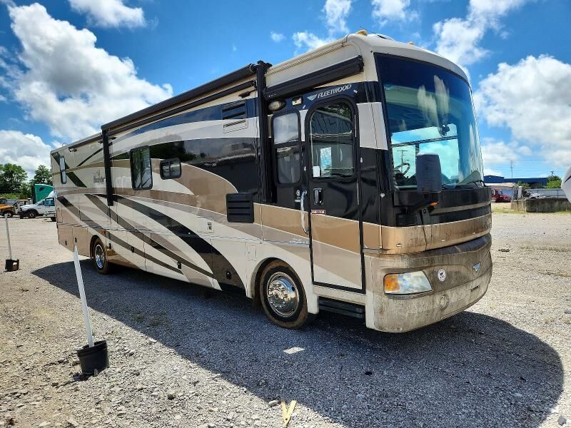 2008 FREIGHTLINER XC-S Straight Rail Rear Engine Motor Home Chassis
