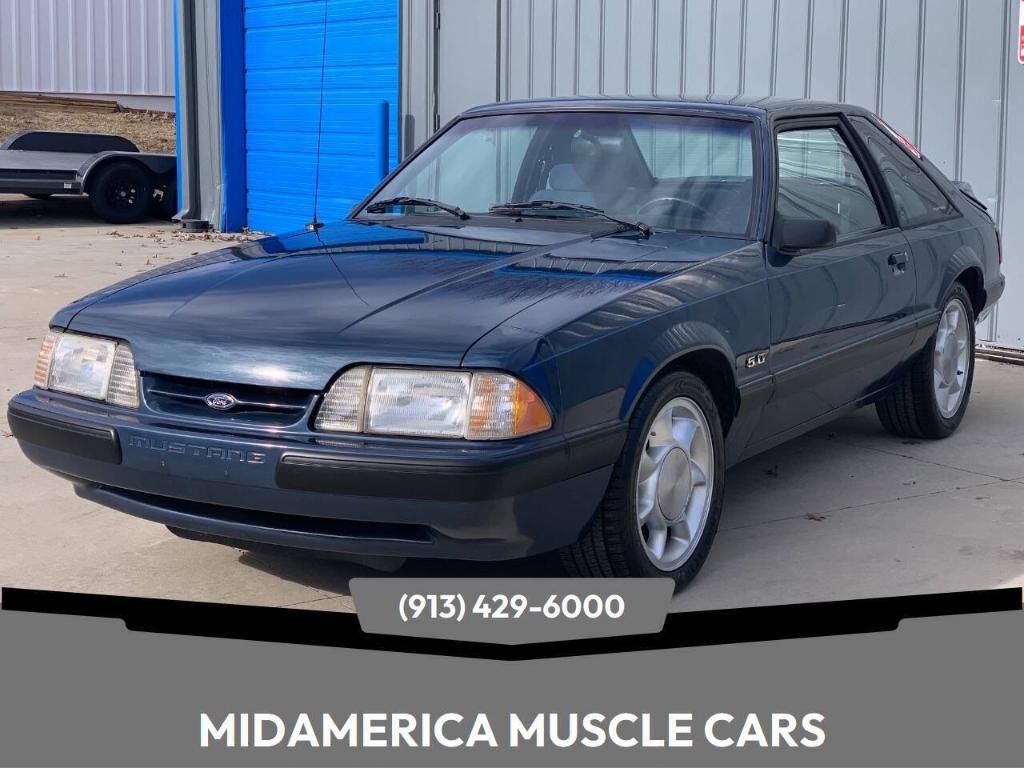 1987 FORD Mustang