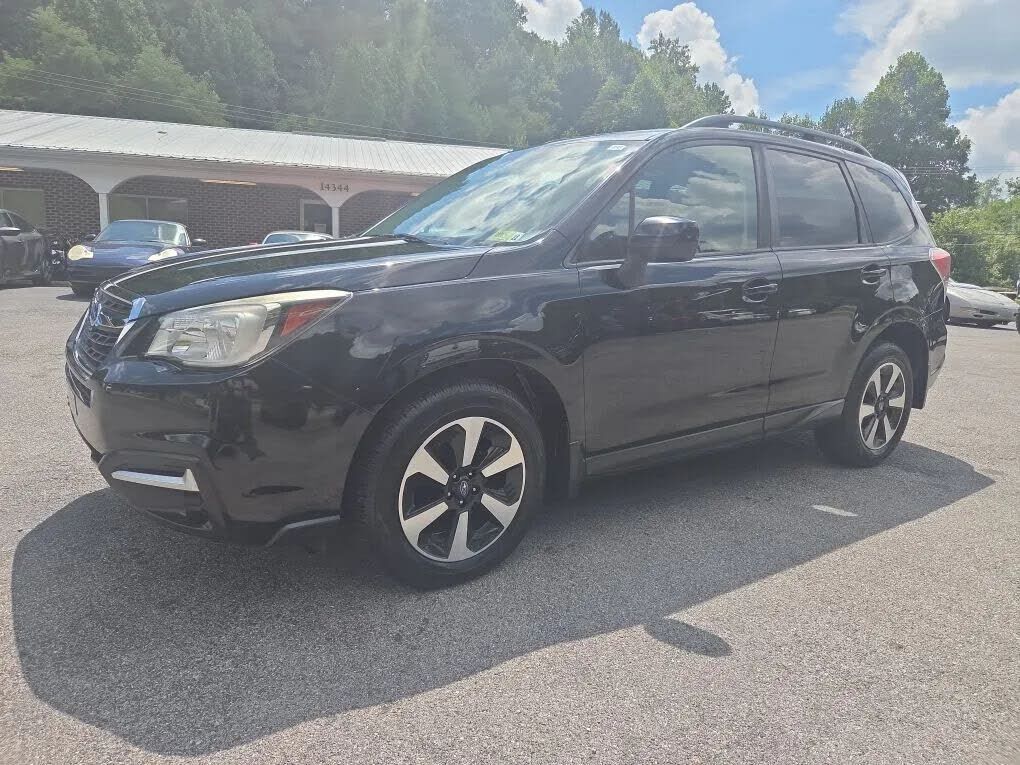 2017 SUBARU Forester